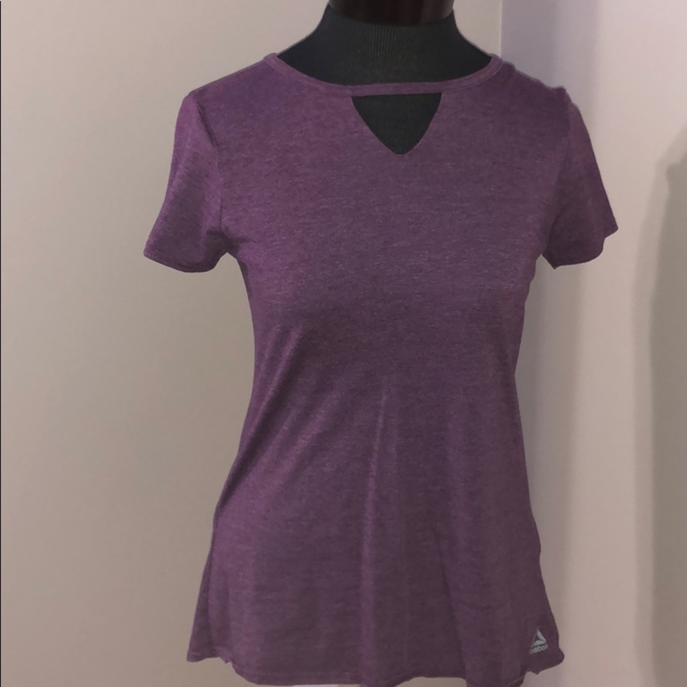 Cutout athletic t-shirt